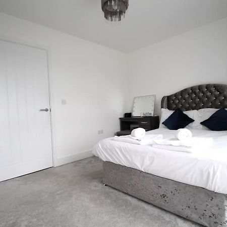 Villa Beaulieu Park - Sleeps 10 - Chelmsford Broomfield  Exterior foto